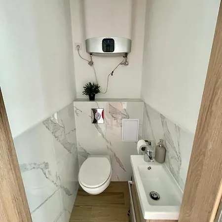 Appartamento Rákóczi 1274 I 3br I Free Parking Iself Check-in