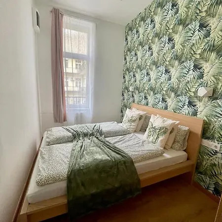 Rákóczi 1274 I 3br I Free Parking Iself Check-in *