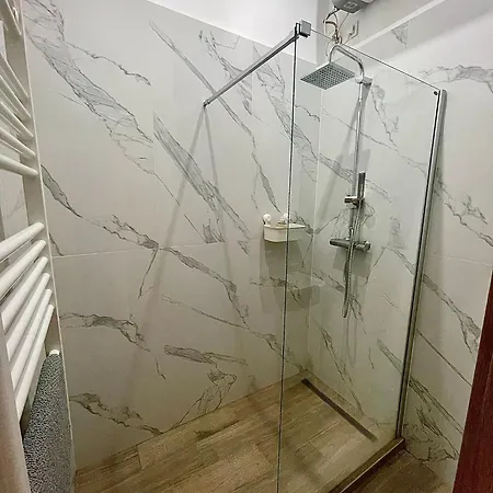 Rákóczi 1274 I 3br I Free Parking Iself Check-in Appartamento