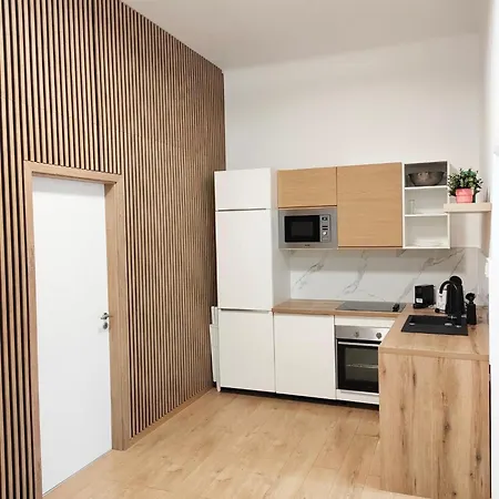 Rákóczi 1274 I 3br I Free Parking Iself Check-in * Budapest