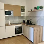 Rakoczi 1274 Residence - 1 Free Parking - Self Check-In Apartament *