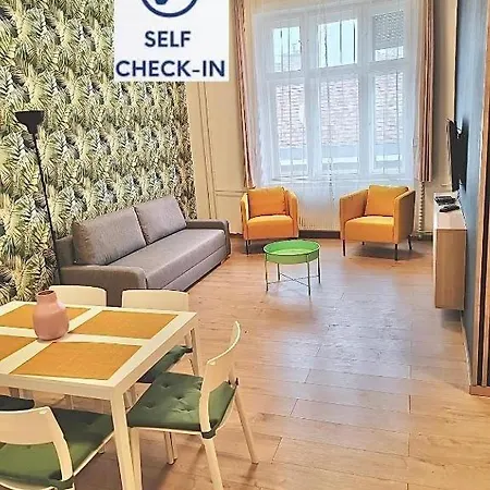 Apartament Rakoczi 1274 I 3br I 1 Free Parking I Self Chkn